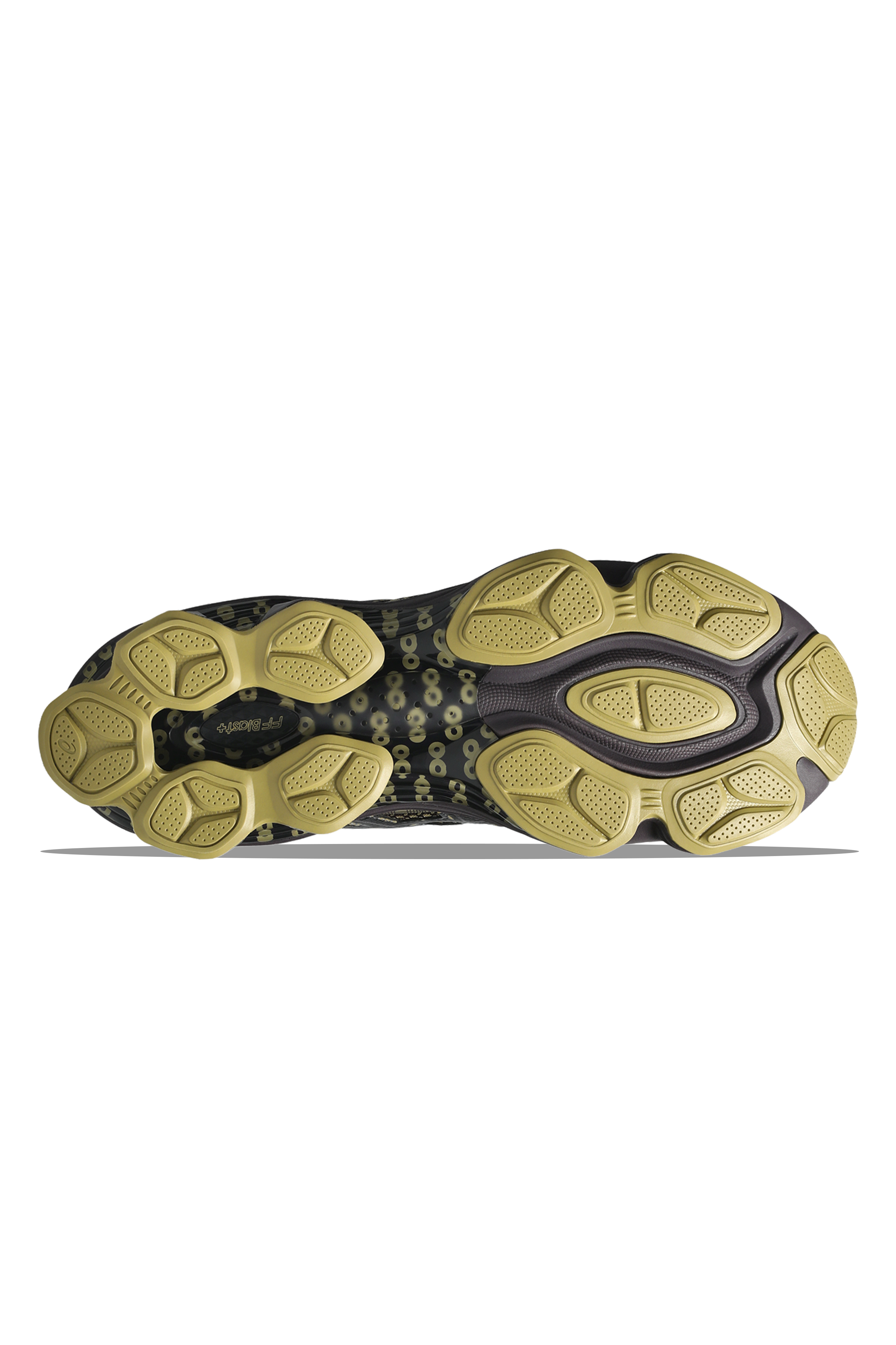 US7-S Gel-Kinetic Fluent - Curation Models by Kiko Kostadinov