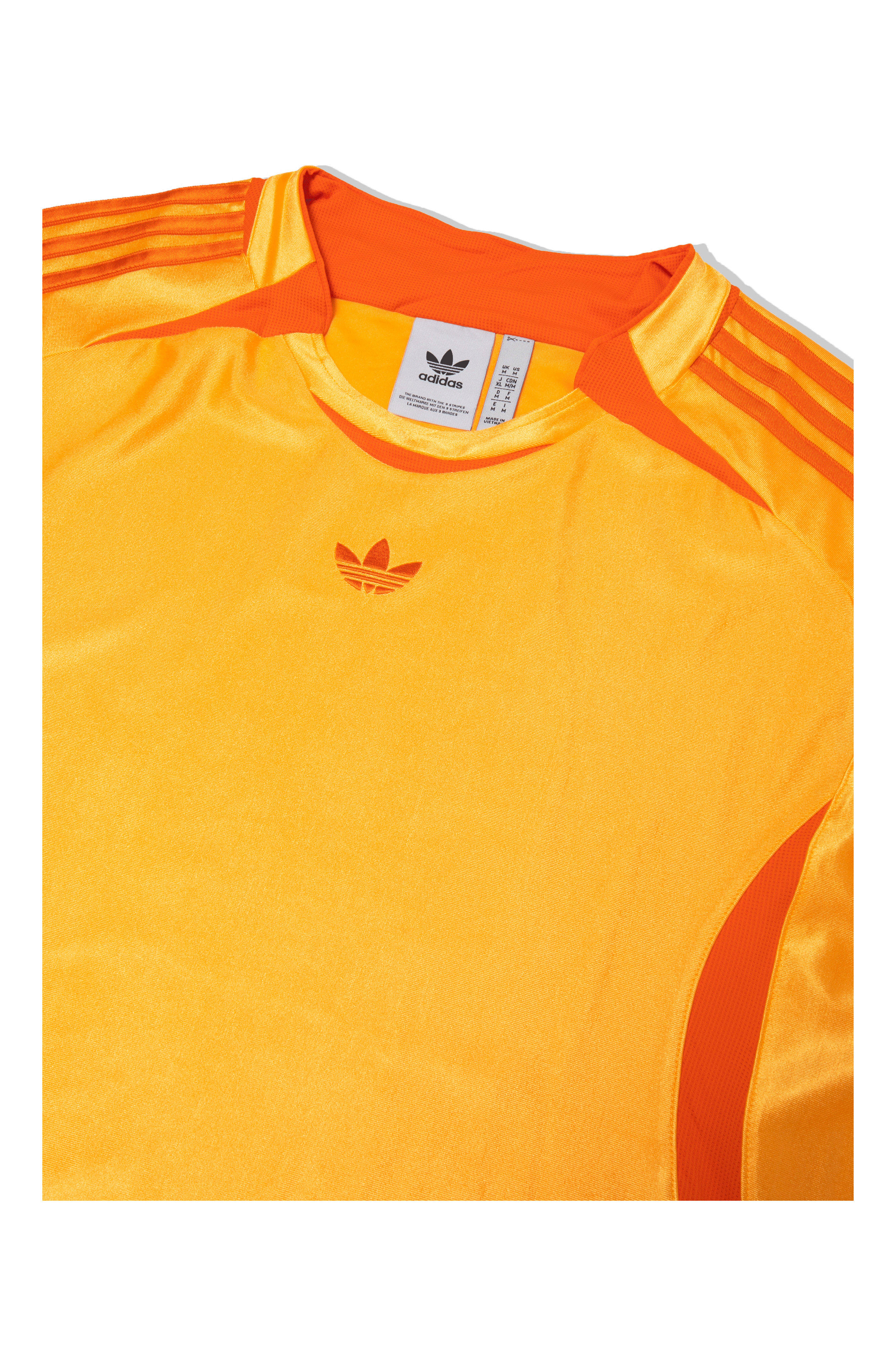 2000 Tee