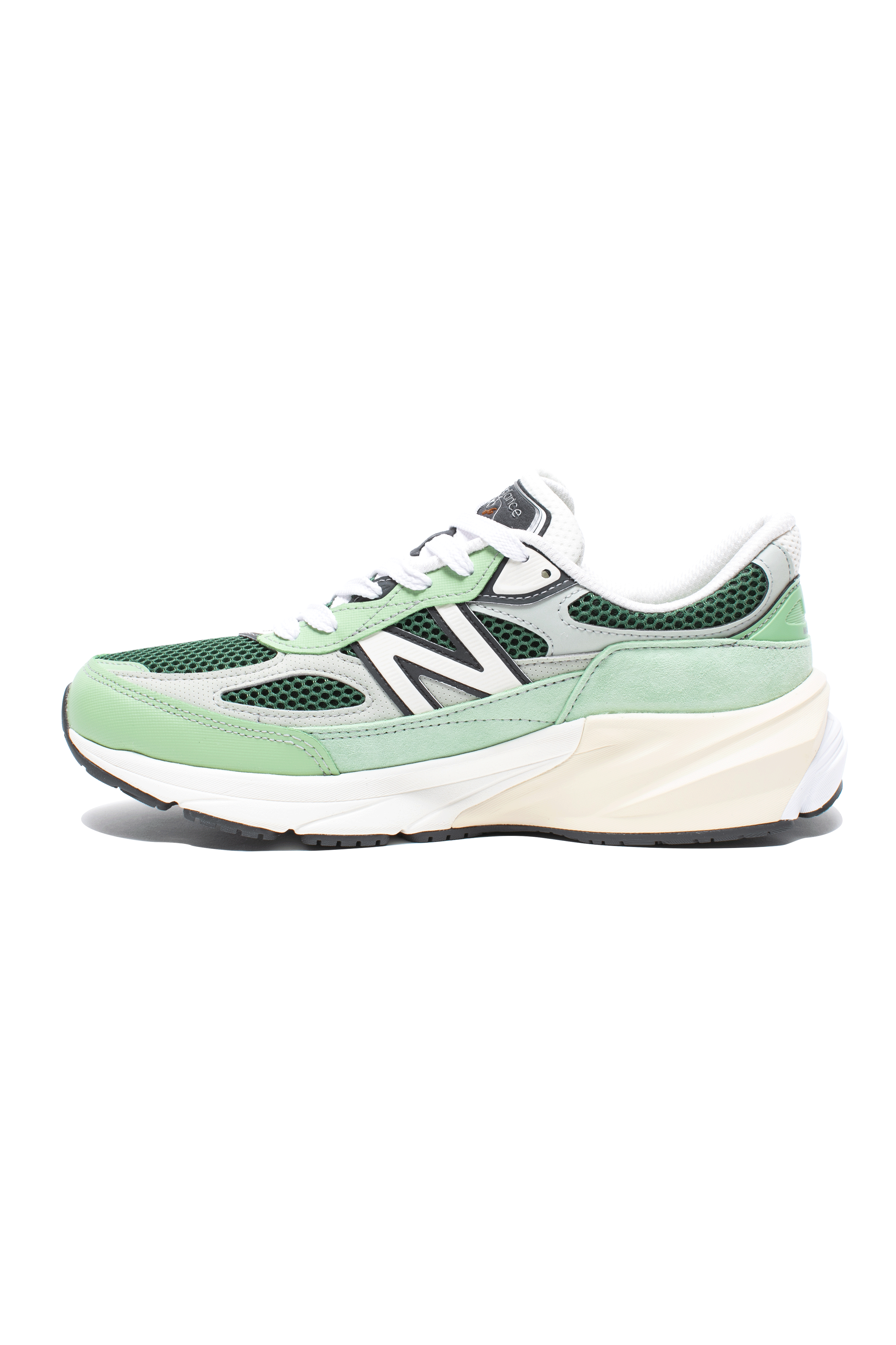 990