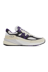 990