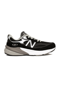 990